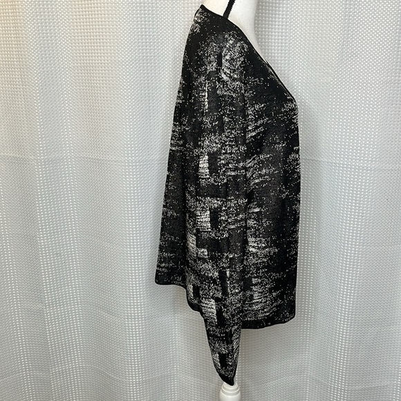 Eileen Fisher Linen Blend Knit Cardigan Italian Yarn Size Medium Black & White - Picture 4 of 9